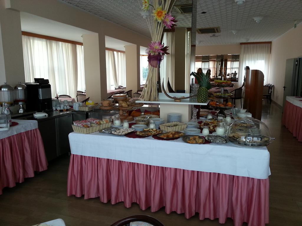 Hotel Glenn Rimini Dış mekan fotoğraf