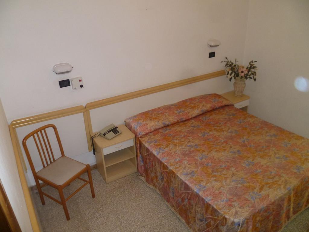 Hotel Glenn Rimini Dış mekan fotoğraf