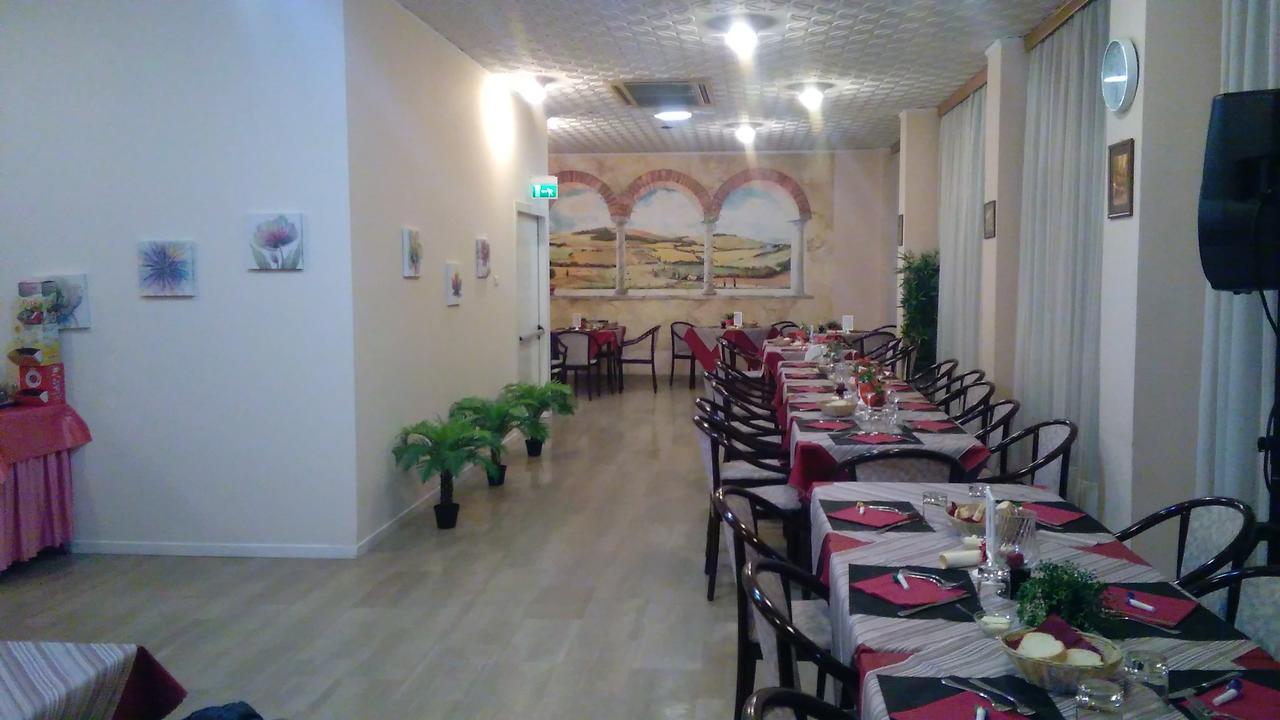 Hotel Glenn Rimini Dış mekan fotoğraf