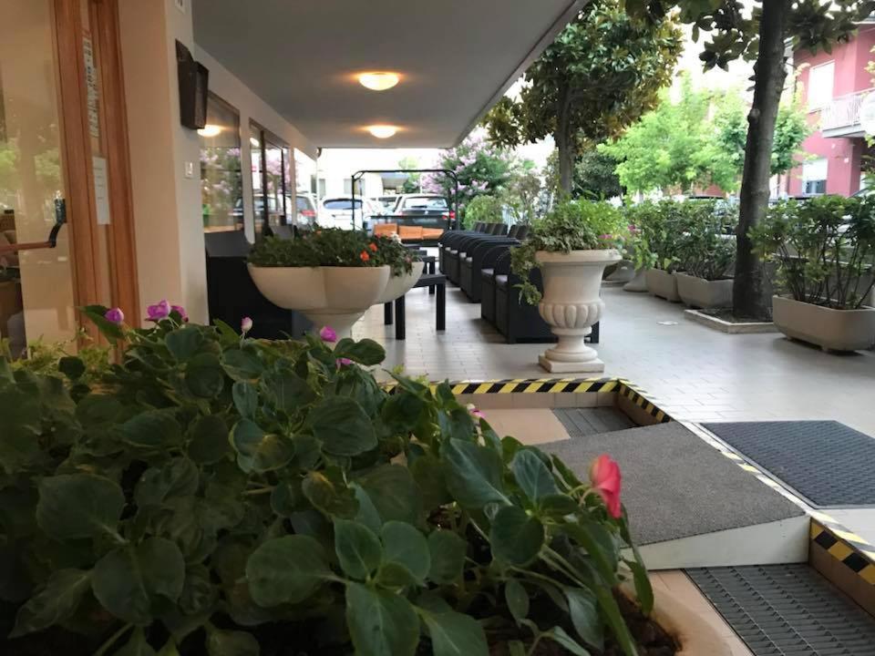 Hotel Glenn Rimini Dış mekan fotoğraf
